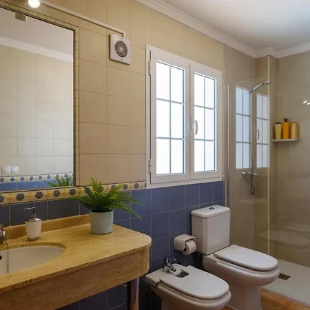 Laurona By Puerto del Carmen (Lanzarote)