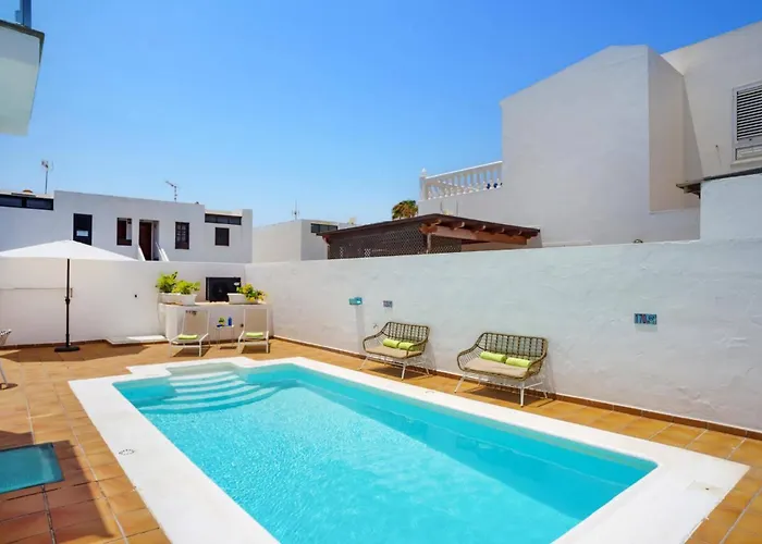 Villa Laurona By Puerto del Carmen (Lanzarote)